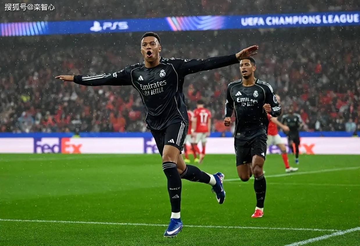 欧冠射手榜：姆巴佩13球领跑！凯恩8球紧随其后！哈兰德7球第三！